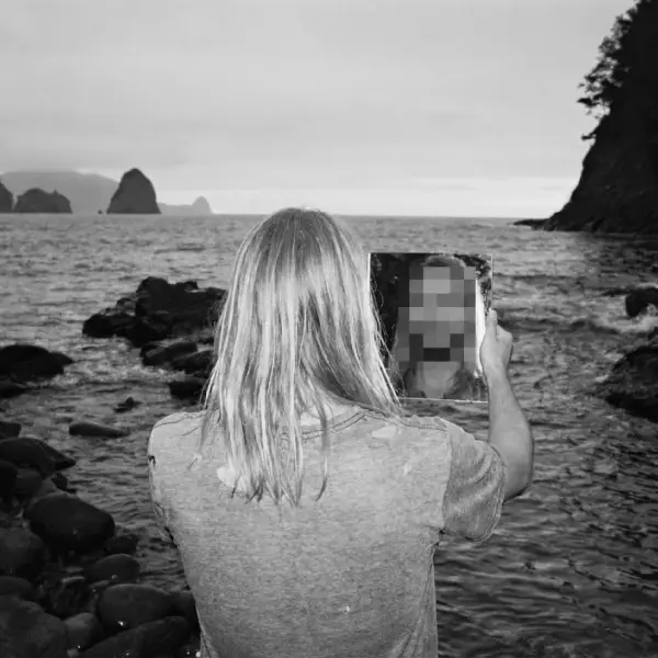 JimVieille_Autoportrait-nb.webp